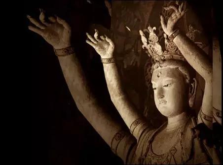 ѧ�����׷���ë�����Ա�һ�����м���