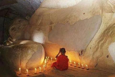 ��ں󣬴���˸��������֤�����ҵ�ϼ�����