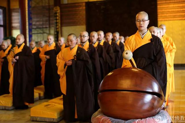 ���Ǿ���_|_����Ůɮһ�����ʵ����