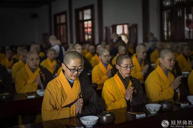 ���Ǿ���_|_����Ůɮһ�����ʵ����