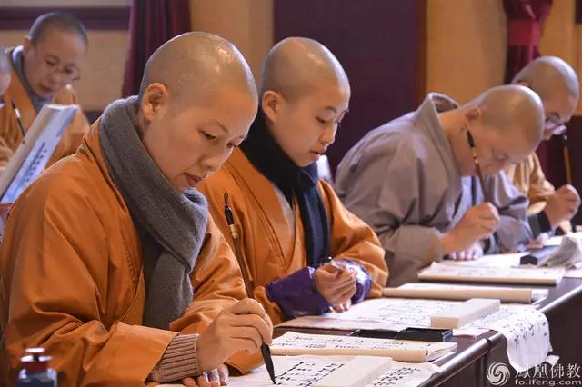 ���Ǿ���_|_����Ůɮһ�����ʵ����