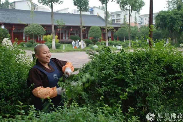 ���Ǿ���_|_����Ůɮһ�����ʵ����