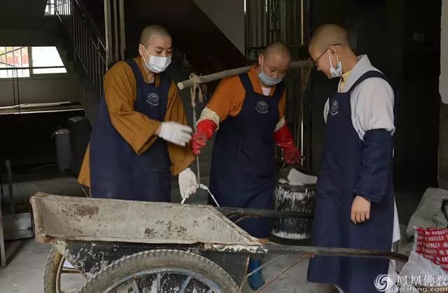 ���Ǿ���_|_����Ůɮһ�����ʵ����