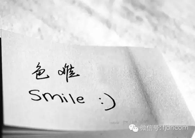 ������ɫ����������ڱ���