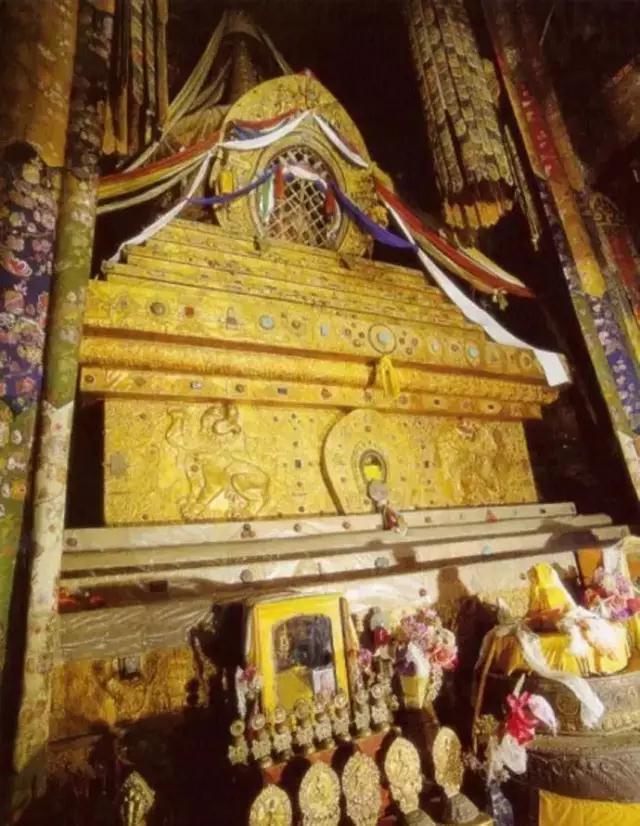 ѩ������_|_ʷ����ȫ���������ڲ���Ƭ�ع�