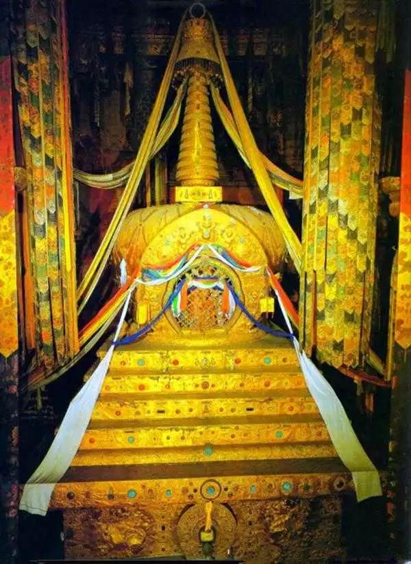 ѩ������_|_ʷ����ȫ���������ڲ���Ƭ�ع�