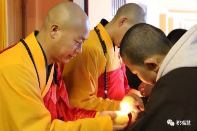 Τ������ʥ���������۹��ƹ��ޣ���Բ����