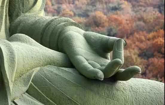 释疑_|_为什么每天都念经拜佛,还觉得烦恼呢? 释疑_|_为什么每天都念经拜佛,还觉得烦恼呢?