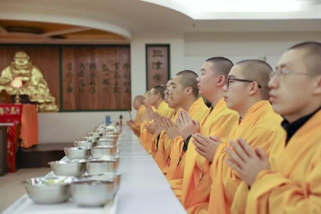 �����Ͻ��ڰ�ѧ��ʮ����������Ũ�����ˡ����仰��