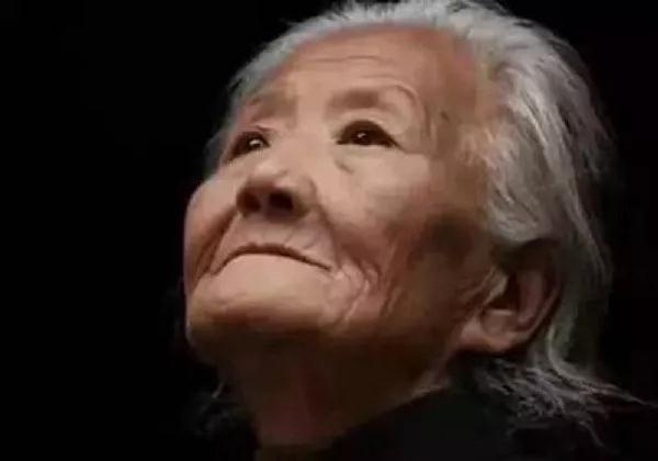 母亲的佛事:善心向佛,清白做人! 母亲的佛事:善心向佛,清白做人!