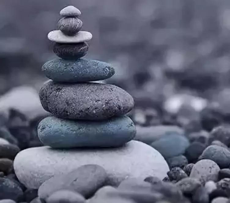 ���˵�ƽ�ⷨ����Ⱥ��ģ�