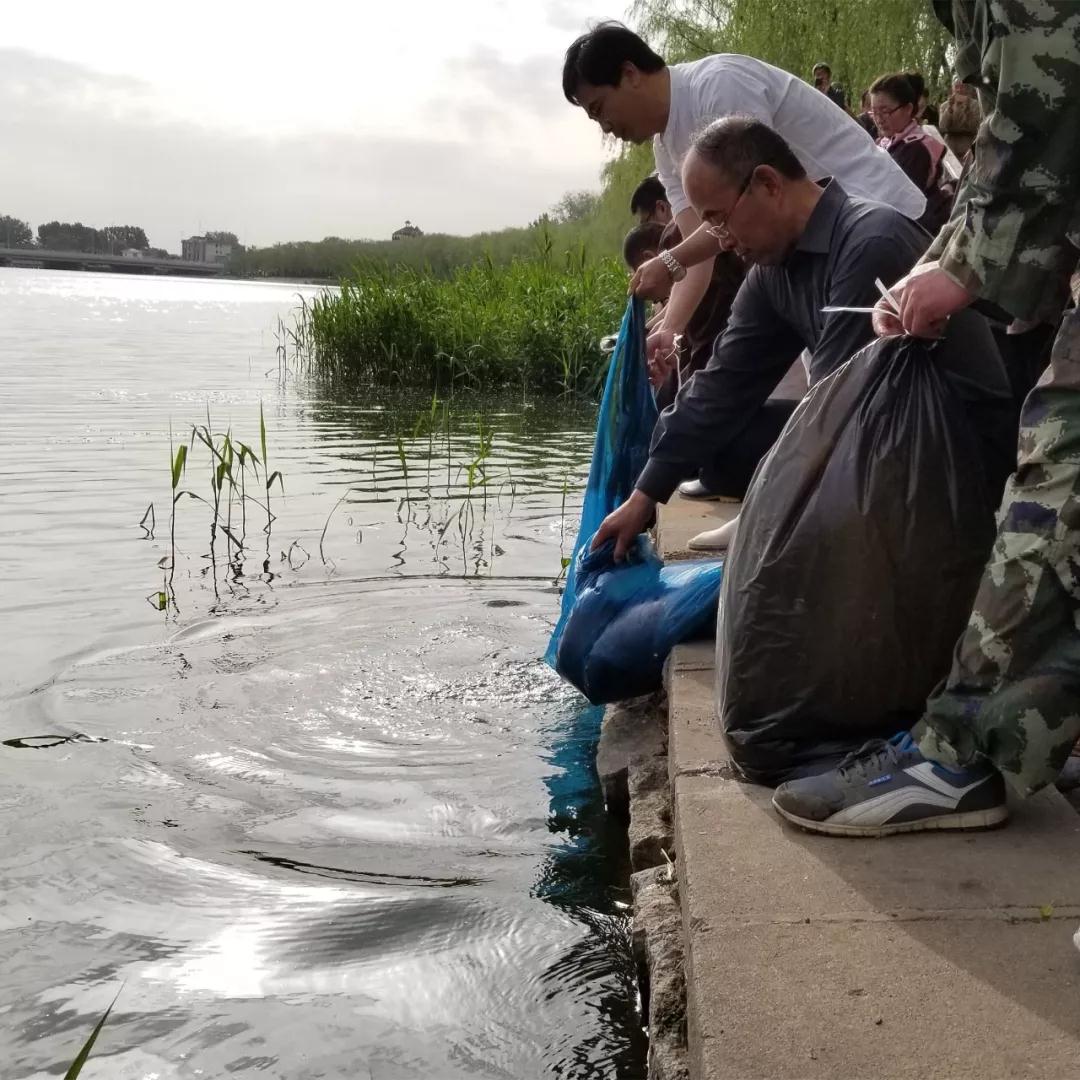 放生,是极其善妙的善法,能带来巨大的福德资粮! 放生,是极其善妙的善法,能带来巨大的福德资粮!