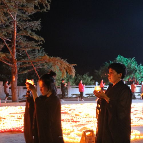 ���մ�Ħ��ʦʥ���������۹��ƹ������ڽ����С���