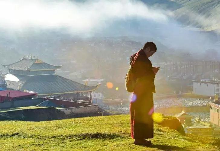 世间一切珍贵的东西,都不会轻易地得到 世间一切珍贵的东西,都不会轻易地得到