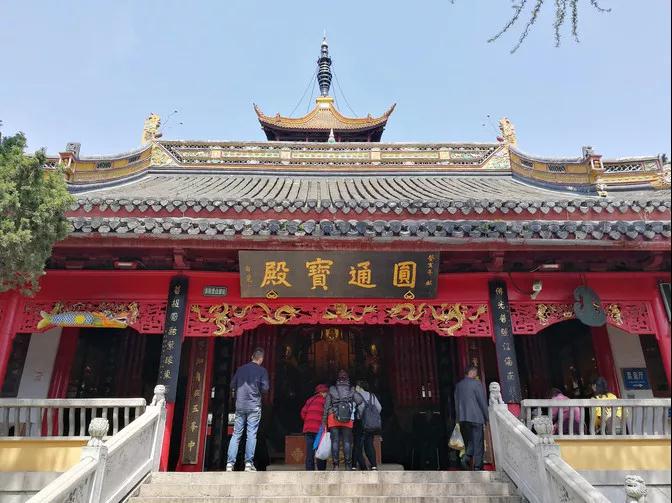 109米的狼山敢称“江海第一山”,因为这是大势至菩萨的道场 109米的狼山敢称“江海第一山”,因为这是大势至菩萨的道场