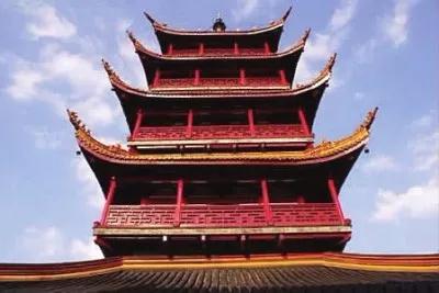 109米的狼山敢称“江海第一山”,因为这是大势至菩萨的道场 109米的狼山敢称“江海第一山”,因为这是大势至菩萨的道场