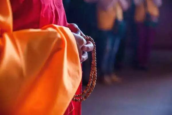 本来都是佛,现在为什么是众生呢? 本来都是佛,现在为什么是众生呢?