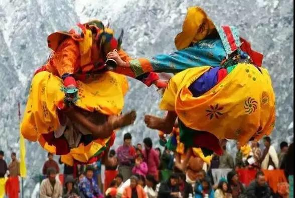 “我曾来过此地”,听不丹王太后讲转世的故事 “我曾来过此地”,听不丹王太后讲转世的故事