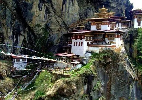 “我曾来过此地”,听不丹王太后讲转世的故事 “我曾来过此地”,听不丹王太后讲转世的故事