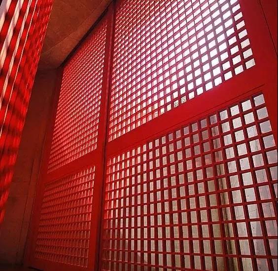 ������������ʮ���׵Ĵ����Ϊ���úڰ��е��������������