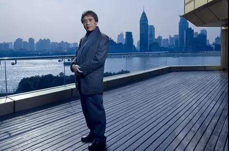 ������������ʮ���׵Ĵ����Ϊ���úڰ��е��������������