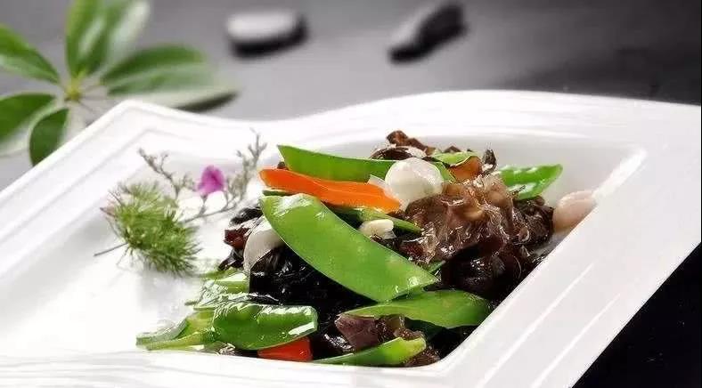 这样做一顿素食“年夜饭”,好吃又好看! 这样做一顿素食“年夜饭”,好吃又好看!