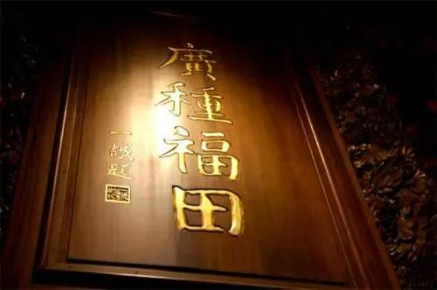 �����Ӧ�����׷��Ƹ��أ�