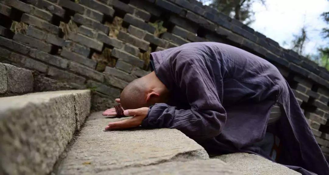 ��ڵ��²�Ҫһ�����ϣ�Ҫץ��ʱ��