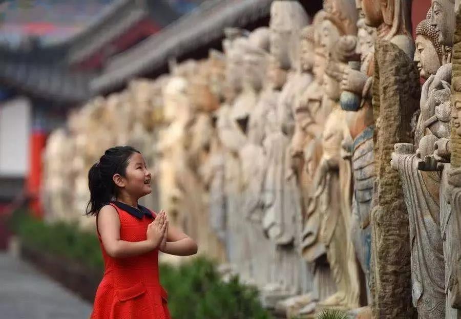 学学佛教的家庭观,亲人和睦家庭增福! 学学佛教的家庭观,亲人和睦家庭增福!