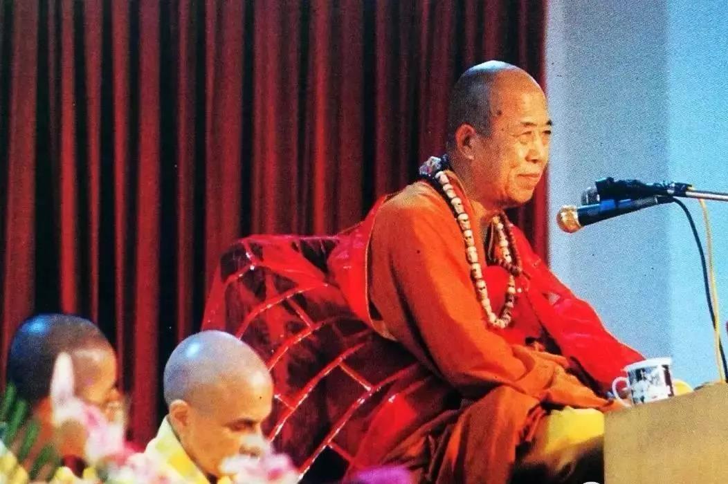 ������Ϊɮ����������Բ���������ȴ˵�Լ��и�����