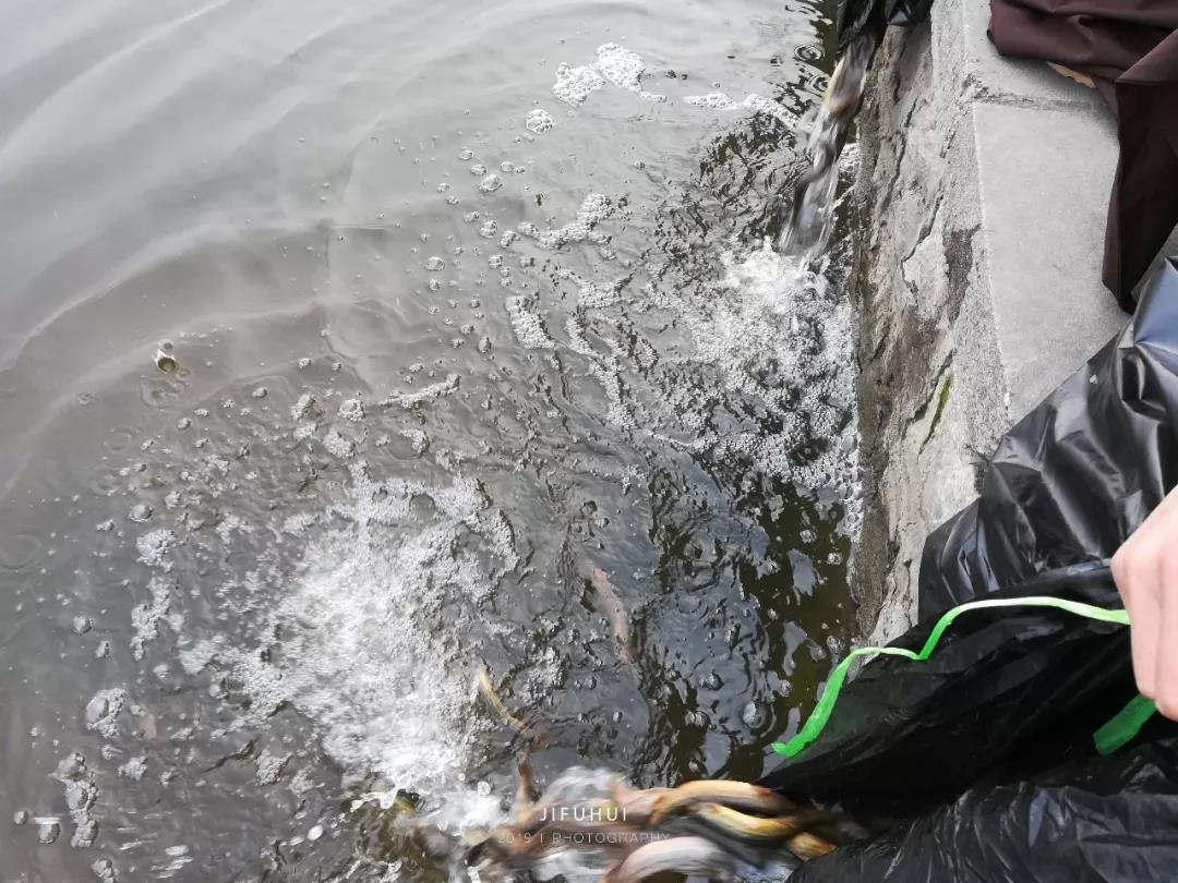 �������Ǽ��з���֮��ȱ�