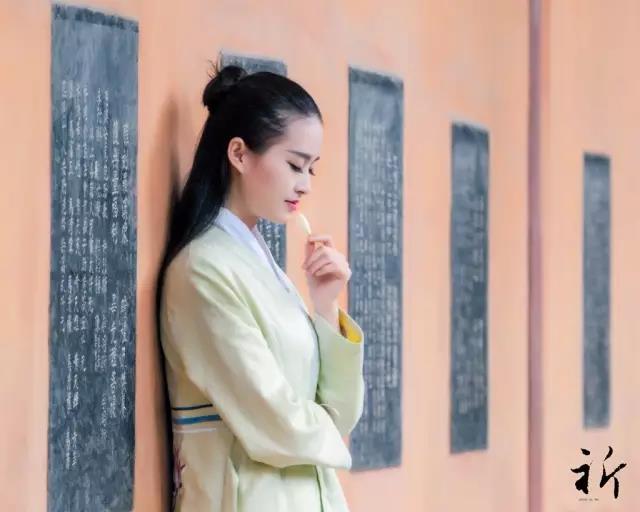 ��һ��ѧ������ӣ������˵ĸ�����