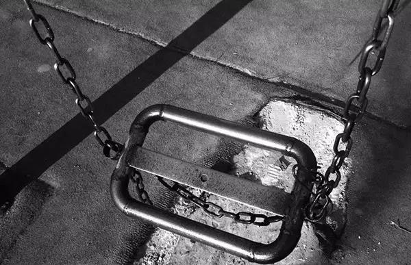 �������ĸ������Ե���ʵ����ĺ��ӱؽ�ƽ��