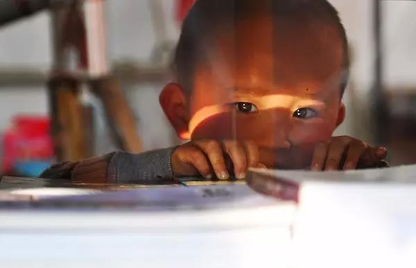 �������ĸ������Ե���ʵ����ĺ��ӱؽ�ƽ��