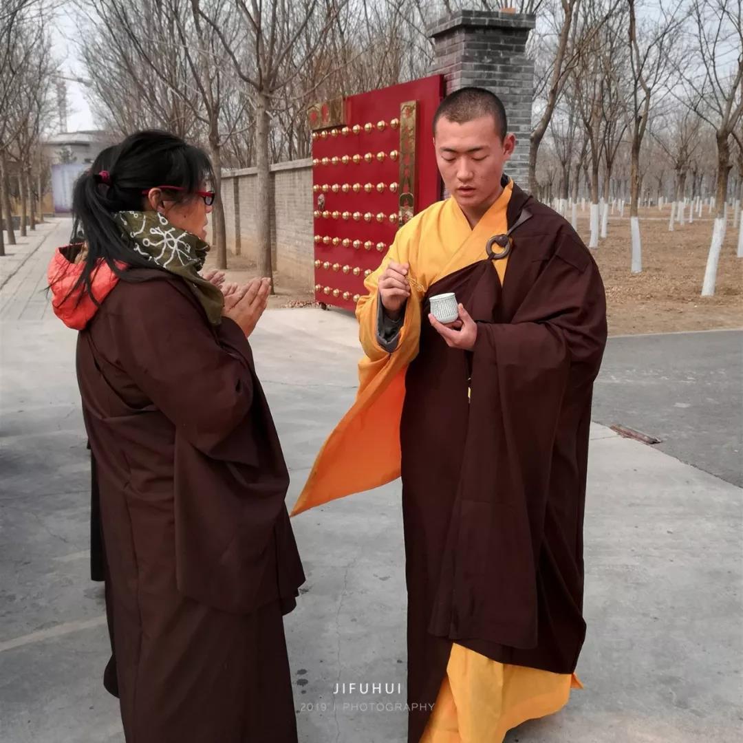 �����Ĺ��£����԰���ʵ�ָ��ָ�������Ը��