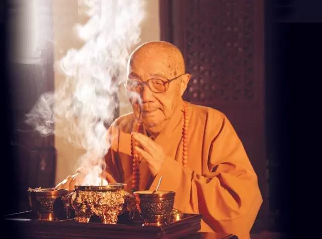 今日本焕长老圆寂七周年纪念日!祈愿长老不舍众生,乘愿再来! 今日本焕长老圆寂七周年纪念日!祈愿长老不舍众生,乘愿再来!