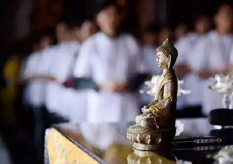 ʥ�Ϸ�ʦ����ô��һ���������еľ�ʿ��