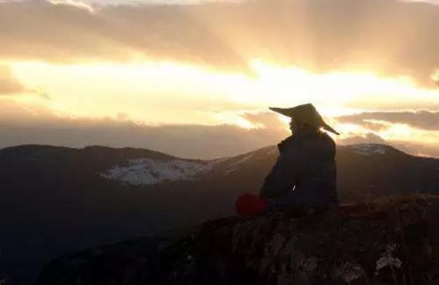 ʲô�Ƿ�̵ġ��չء���