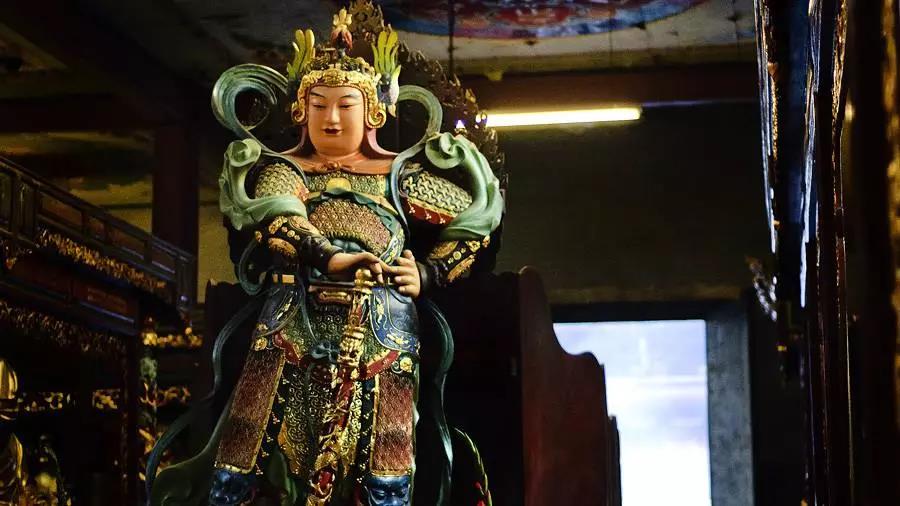 真正的佛法给人安宁,不要动不动就吓唬别人 真正的佛法给人安宁,不要动不动就吓唬别人