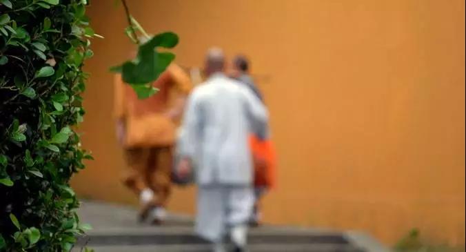 ������λ��ʿ������תΥԵΪ˳Ե��