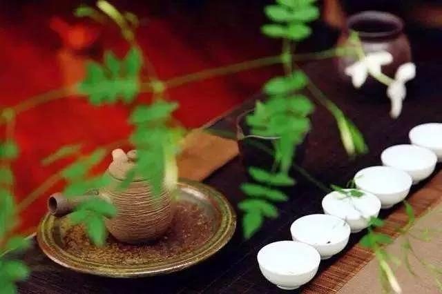 ��̬�Ľ�����񣬹�ϵ�������Ŀ���