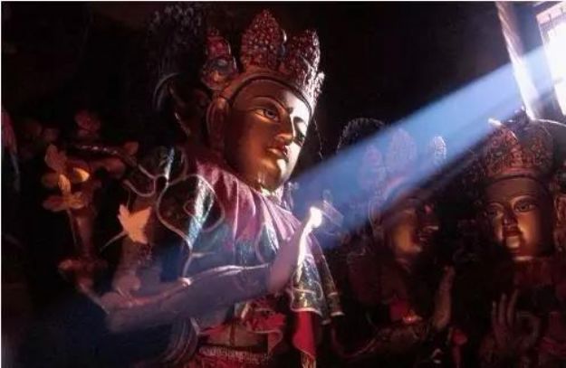 如何辨别打着佛教旗号,诈骗钱财的邪门歪道? 如何辨别打着佛教旗号,诈骗钱财的邪门歪道?