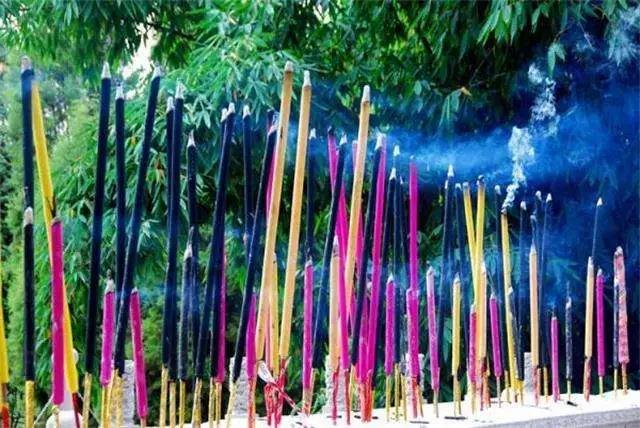 佛菩萨是万能的吗?求佛不如求己 佛菩萨是万能的吗?求佛不如求己