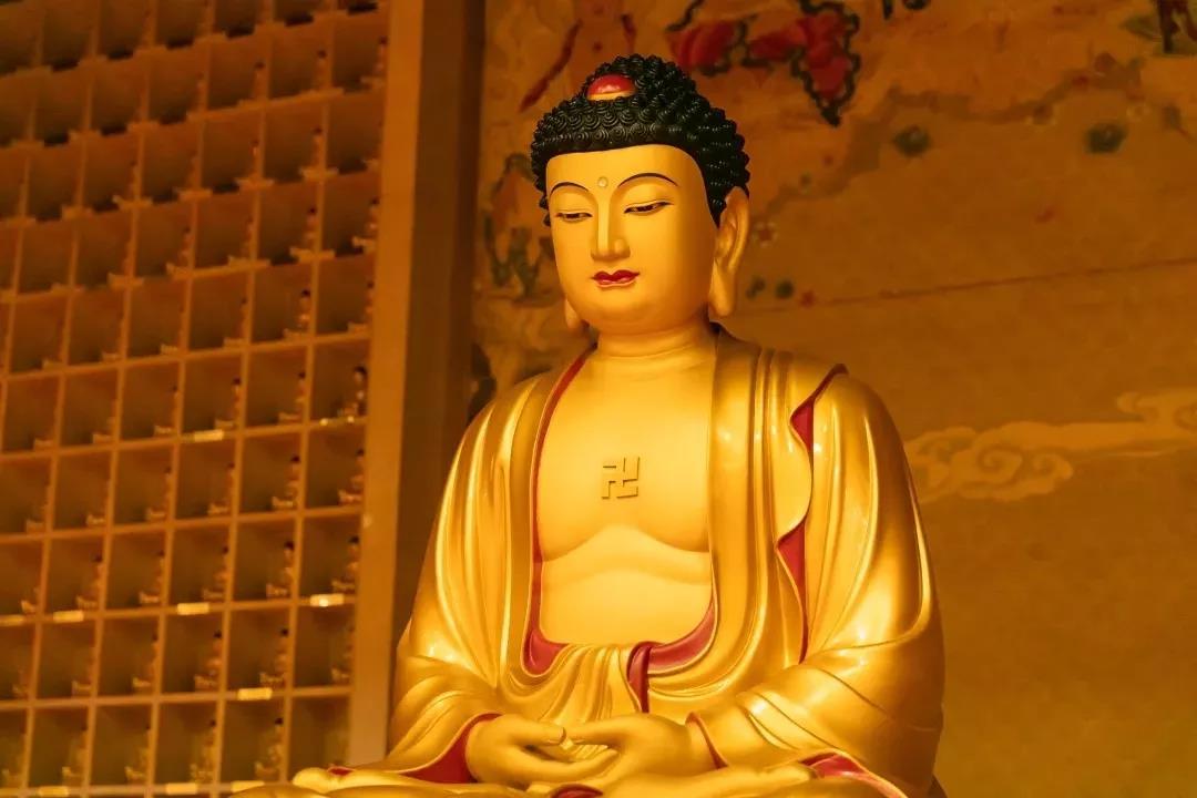 一生的罪业和临终时几句佛号,谁轻谁重? 一生的罪业和临终时几句佛号,谁轻谁重?