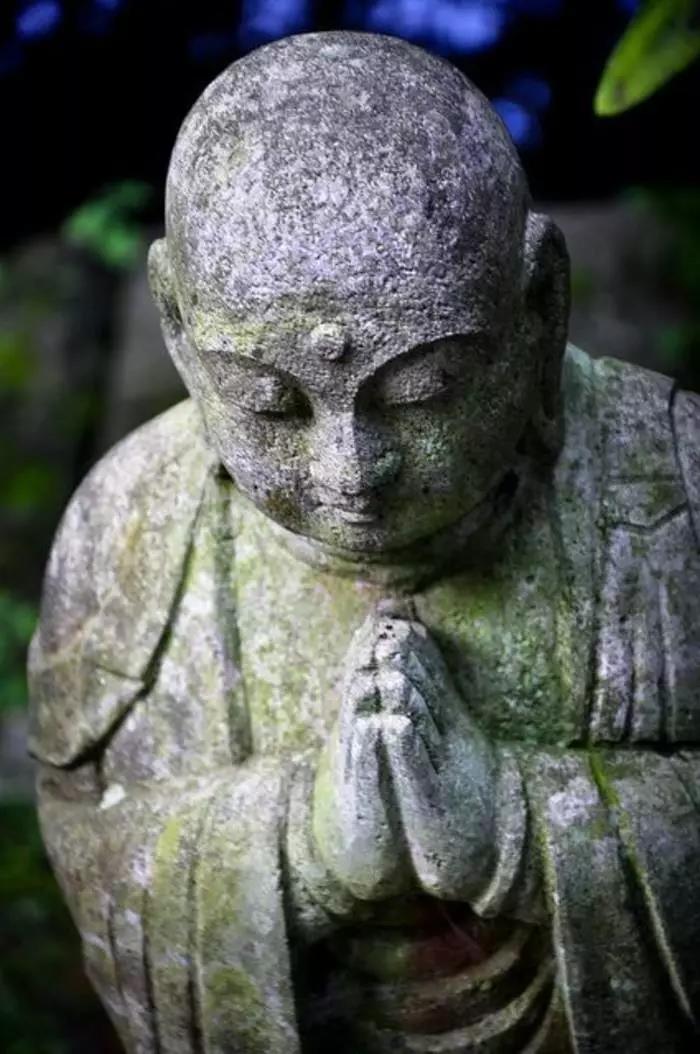 别人做恶,我们依然行善,这就叫信仰 别人做恶,我们依然行善,这就叫信仰