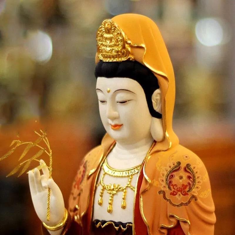 今日恭迎观世音菩萨成道日!常念恭敬观世音,灾消吉庆临! 今日恭迎观世音菩萨成道日!常念恭敬观世音,灾消吉庆临!