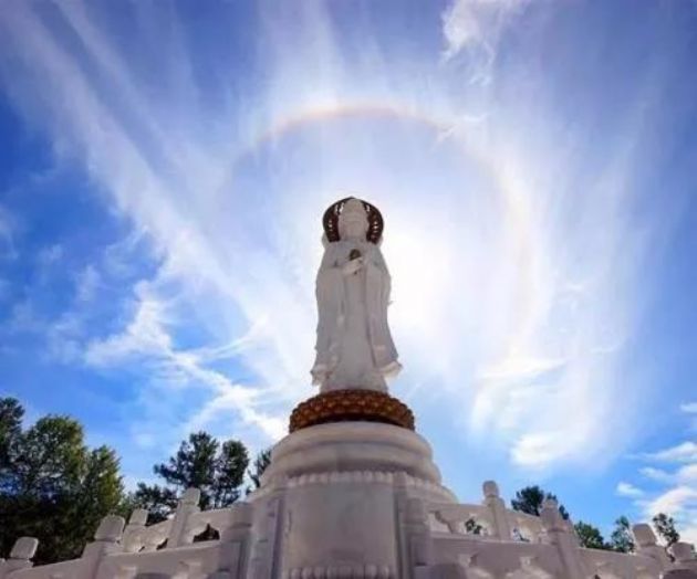 佛经当中如何记载观音菩萨圣号的功德? 佛经当中如何记载观音菩萨圣号的功德?