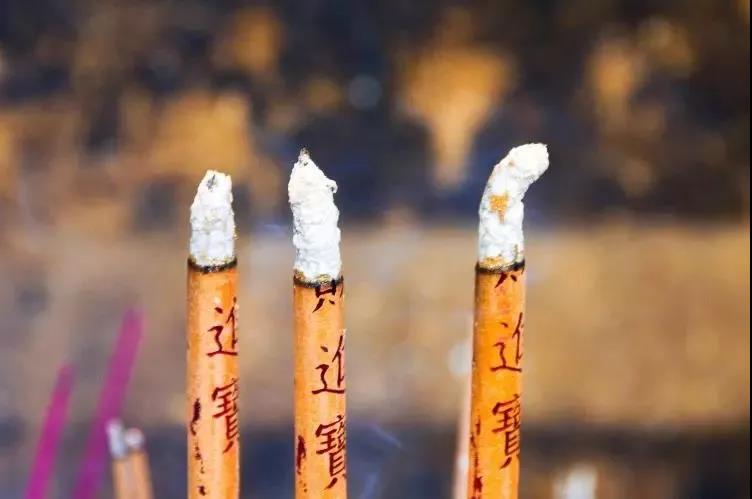 快从坑里出来!一诚长老告诉你,拜佛误区有哪些 快从坑里出来!一诚长老告诉你,拜佛误区有哪些