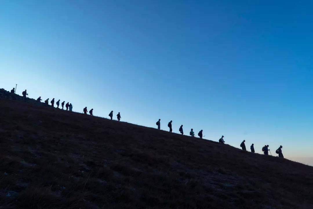 ������λ��ȷ���ˣ��������澳ת��