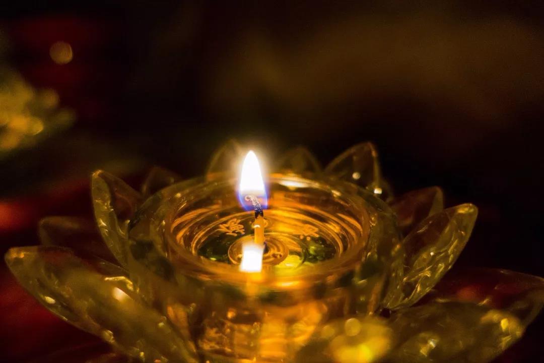 �����в�����ƣ����е�Ϧ��������������ѣ�